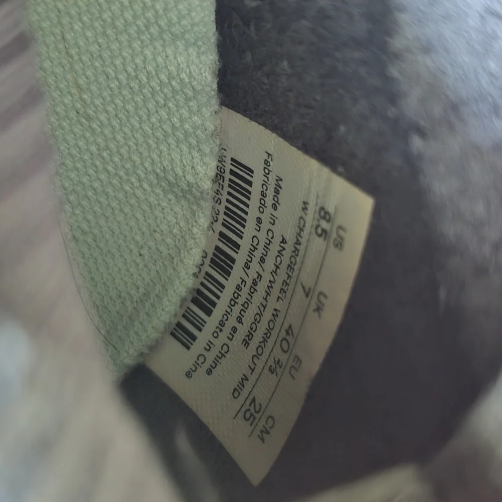 Lululemon Chargefeel Mid Workout Shoes - Picture 10 of 10